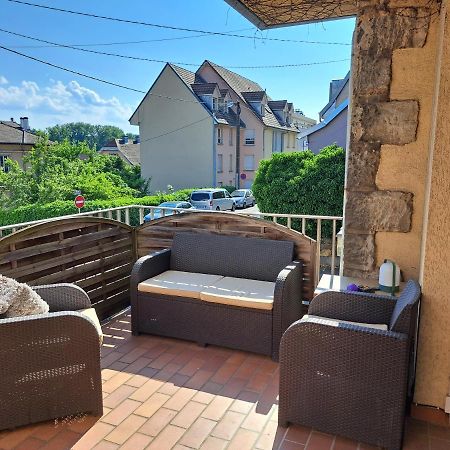 L'Appartement - Chambre Avec Salle De Bains Et Wc Dans Une Galerie D'Art Montbéliard Exterior photo